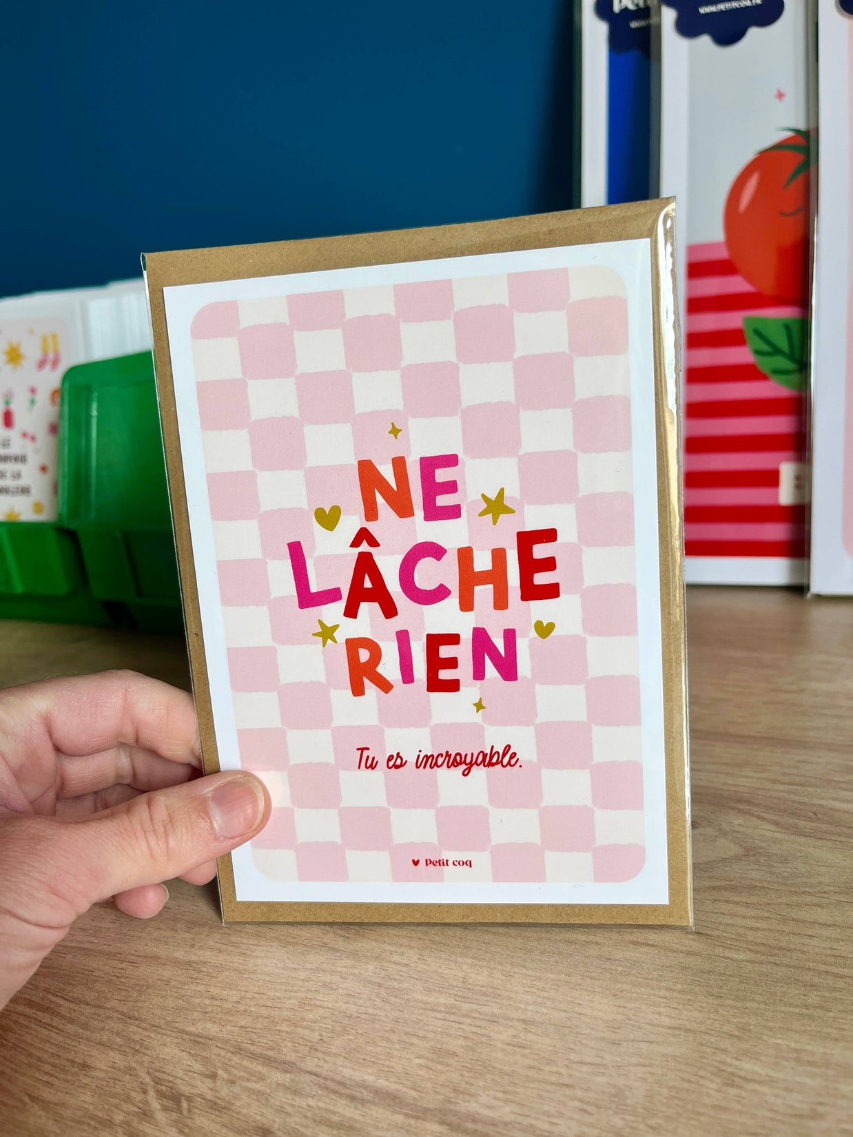 Carte postale Ne lâche rien