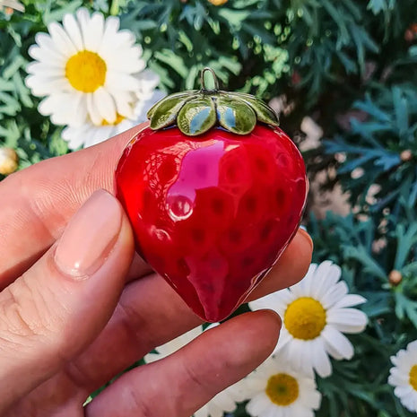 Fraise en céramique avec sa tige