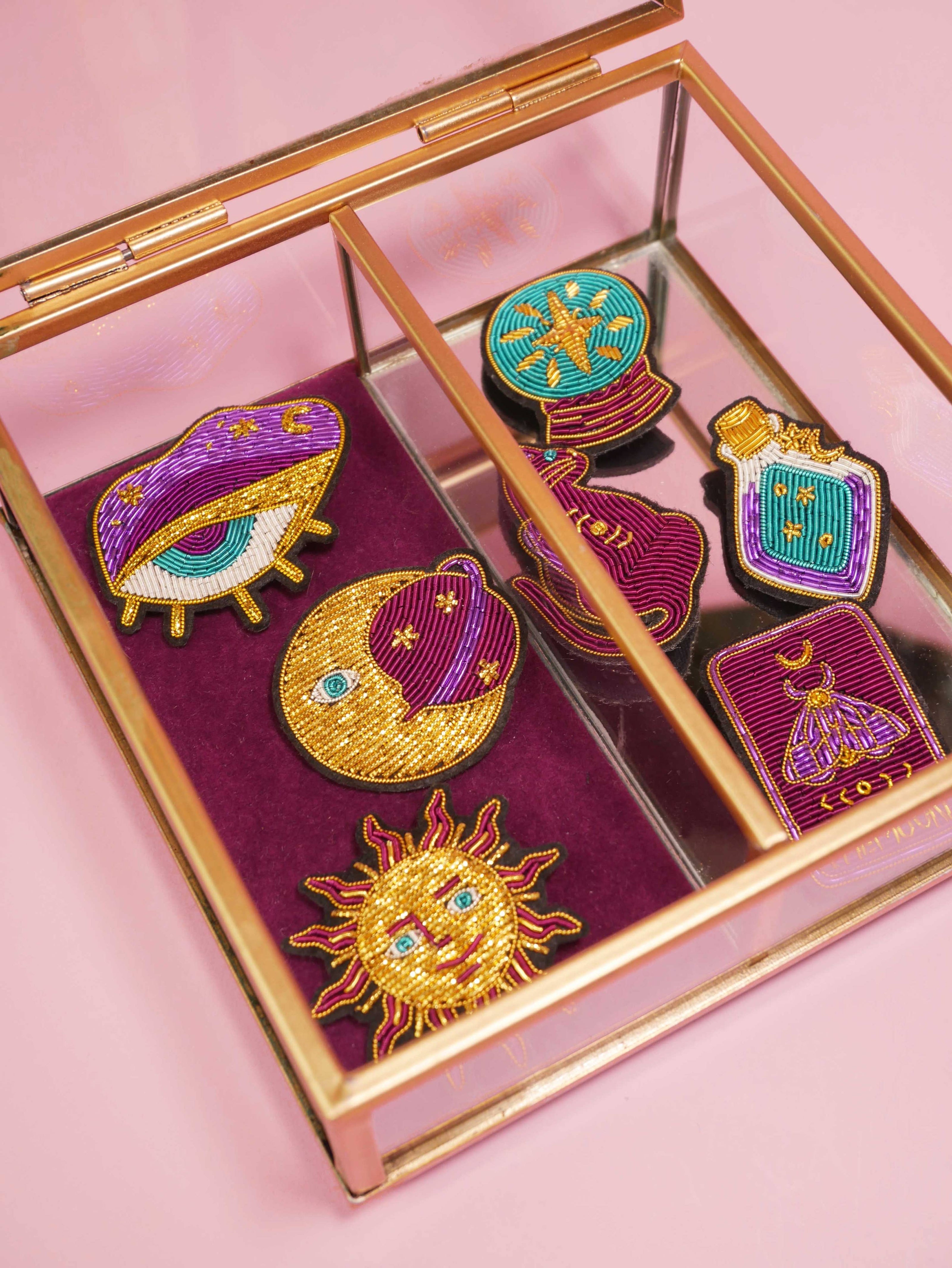 Broche Potion Magique