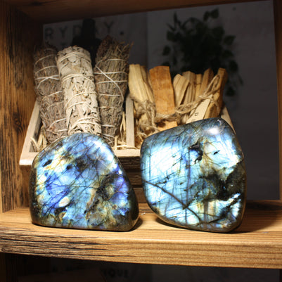 Maxi Labradorite