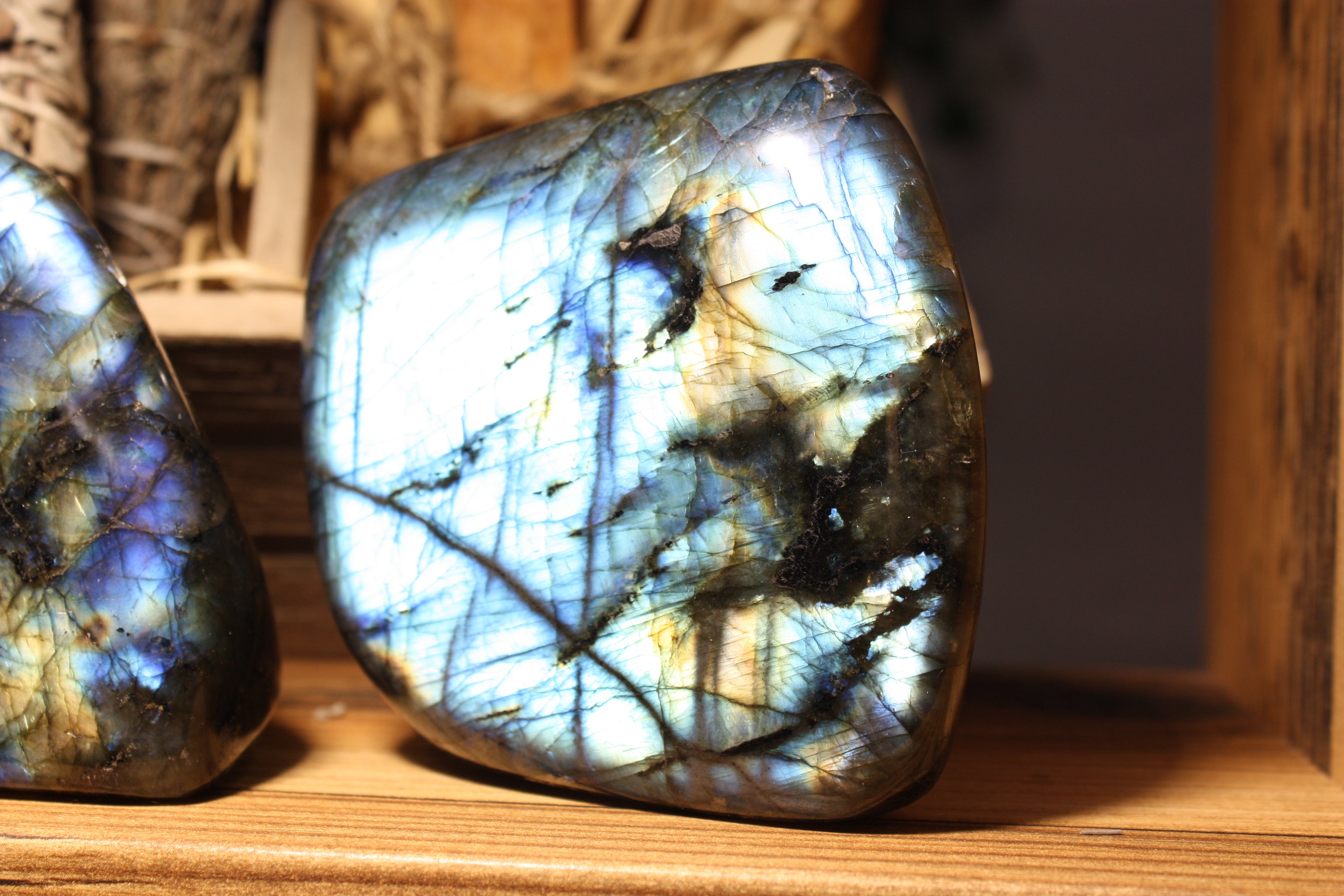 Maxi Labradorite