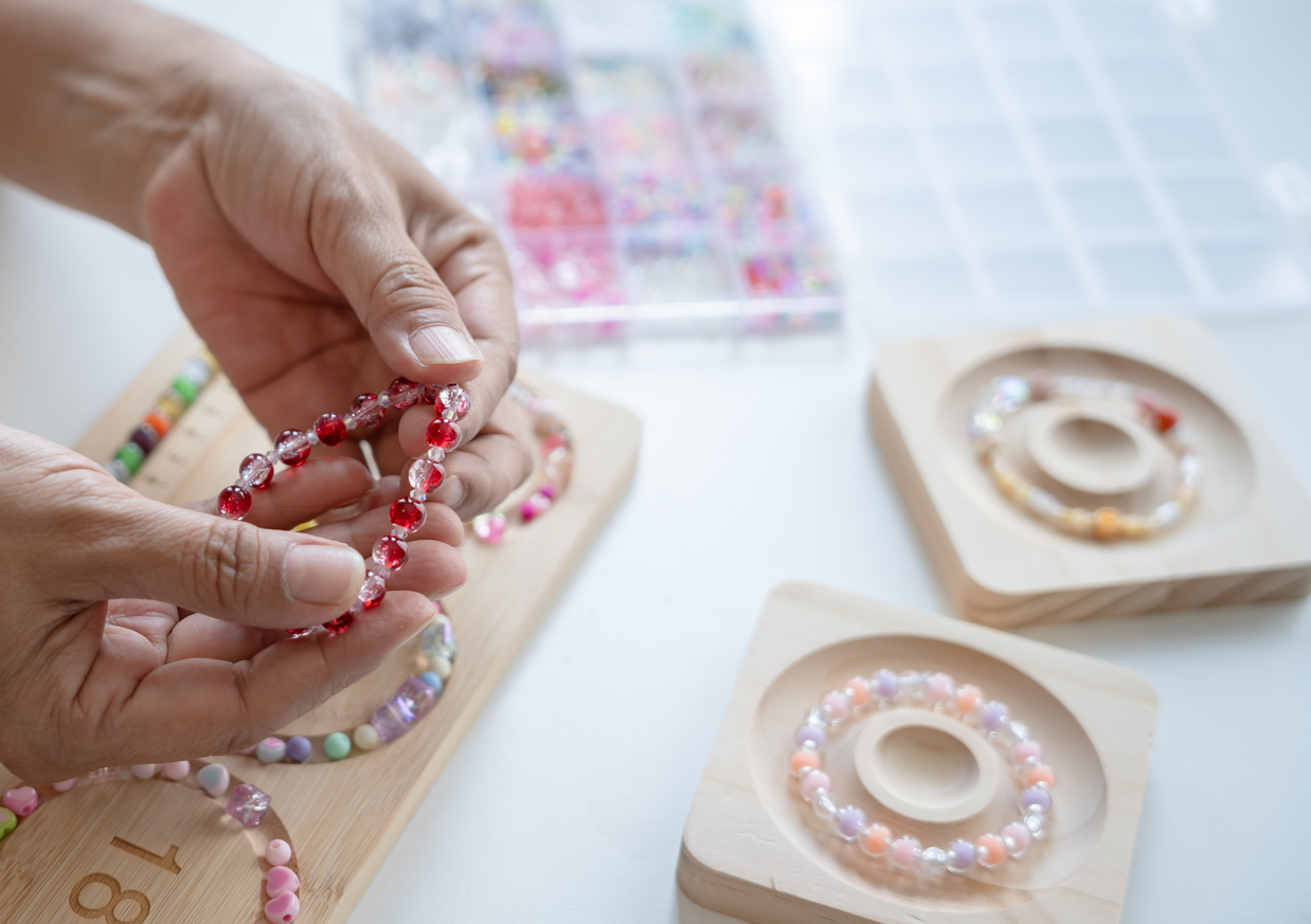 Atelier créer son bracelet de lithothérapie en pierres