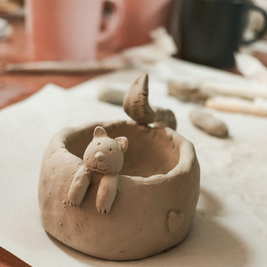 Atelier modeler et décorer sa céramique personnalisée - 21/11/26