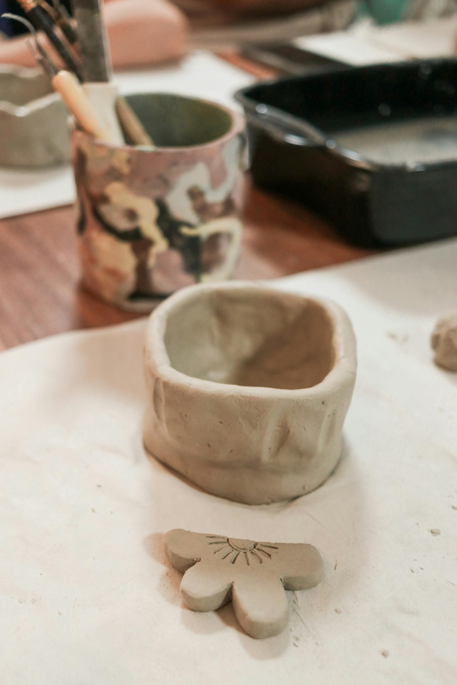 Atelier modeler et décorer sa céramique personnalisée - 21/11/26