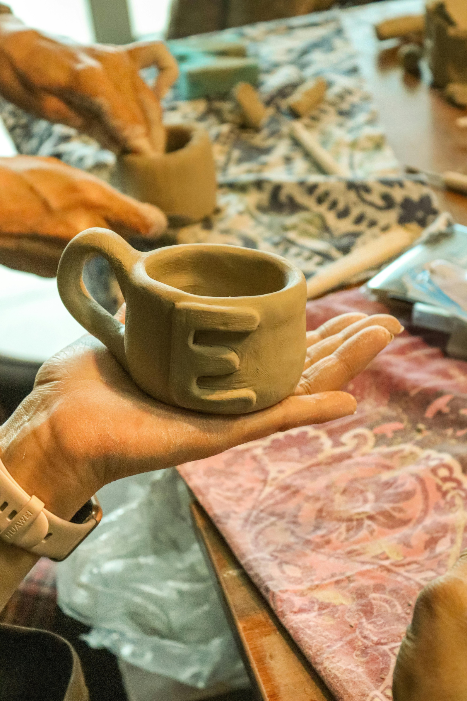 Atelier modeler et décorer sa céramique personnalisée - 21/11/26