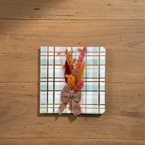 carte florale sur table en bois