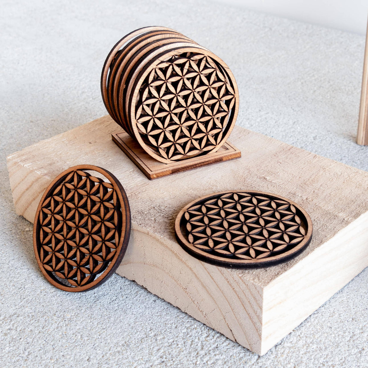 Fleur de vie en bois - Fabriquée en France