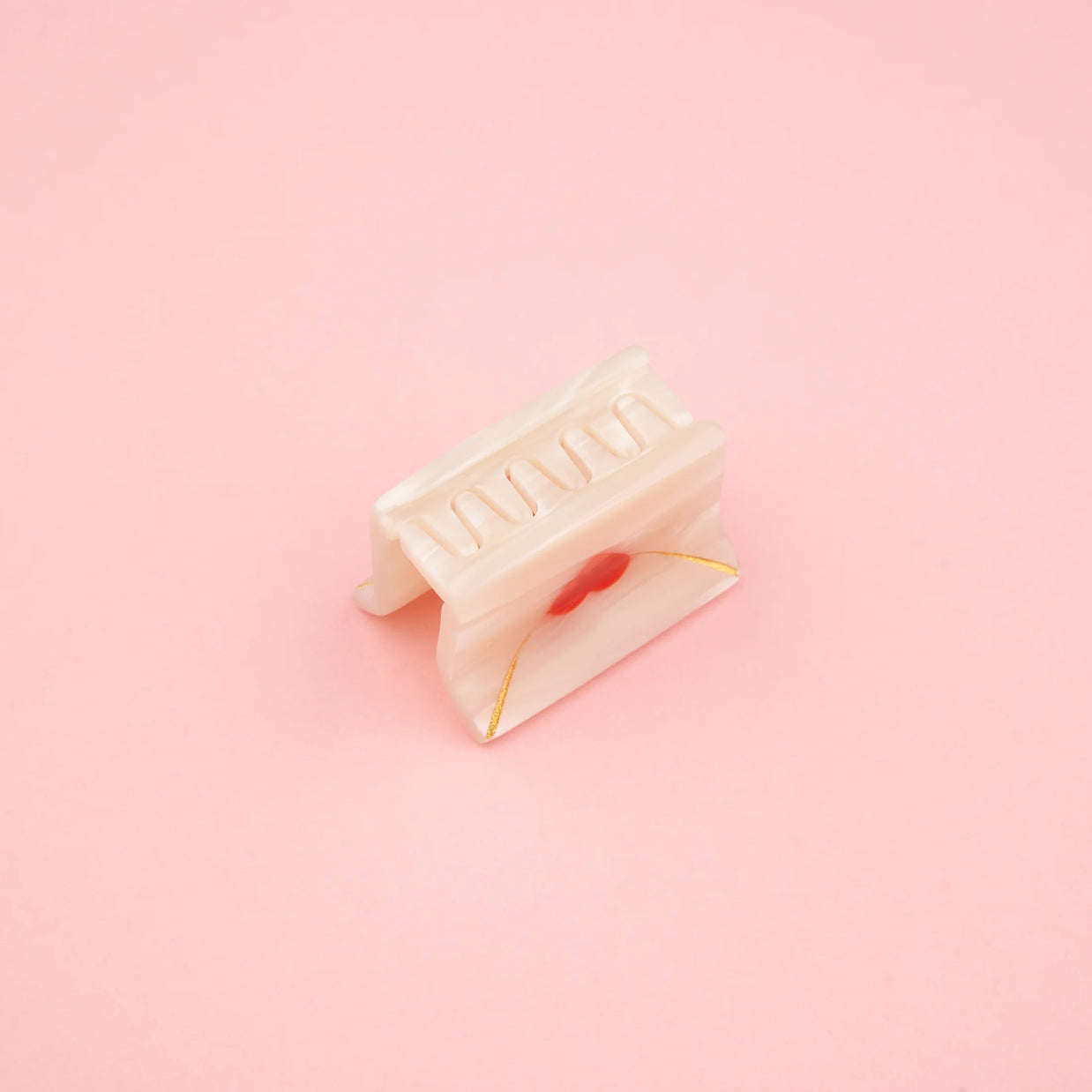 Mini pince lettre d'amour