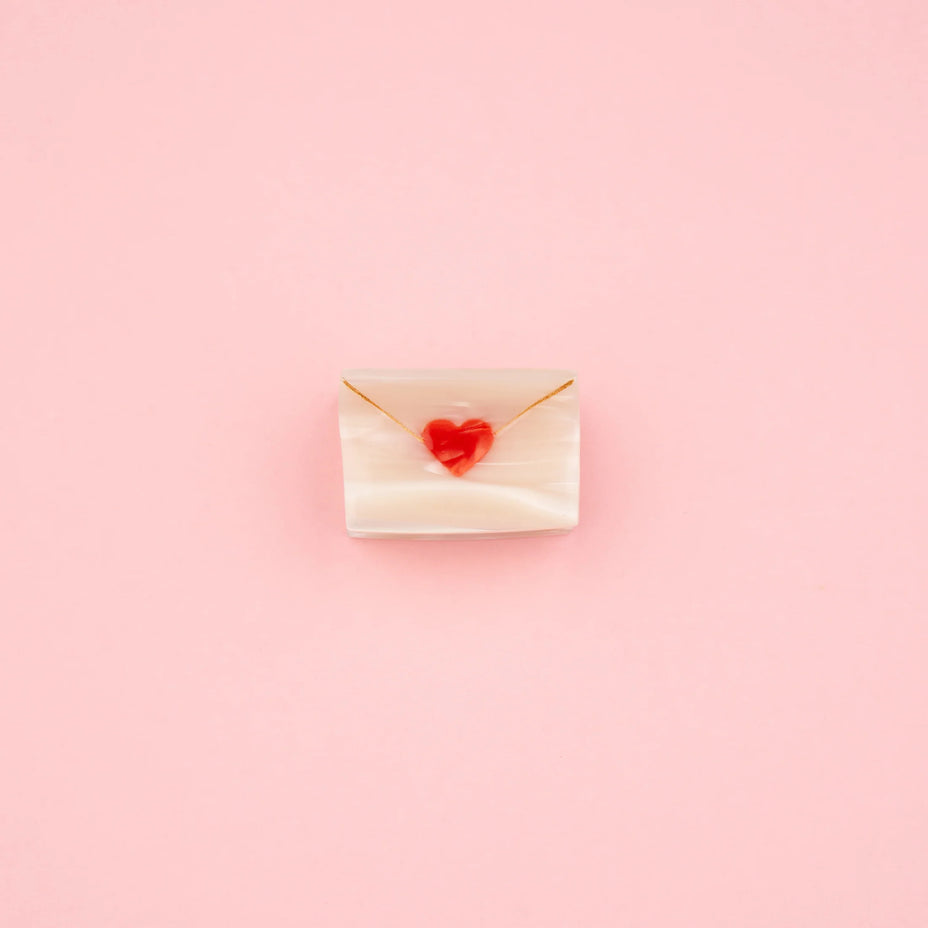 Mini pince lettre d'amour