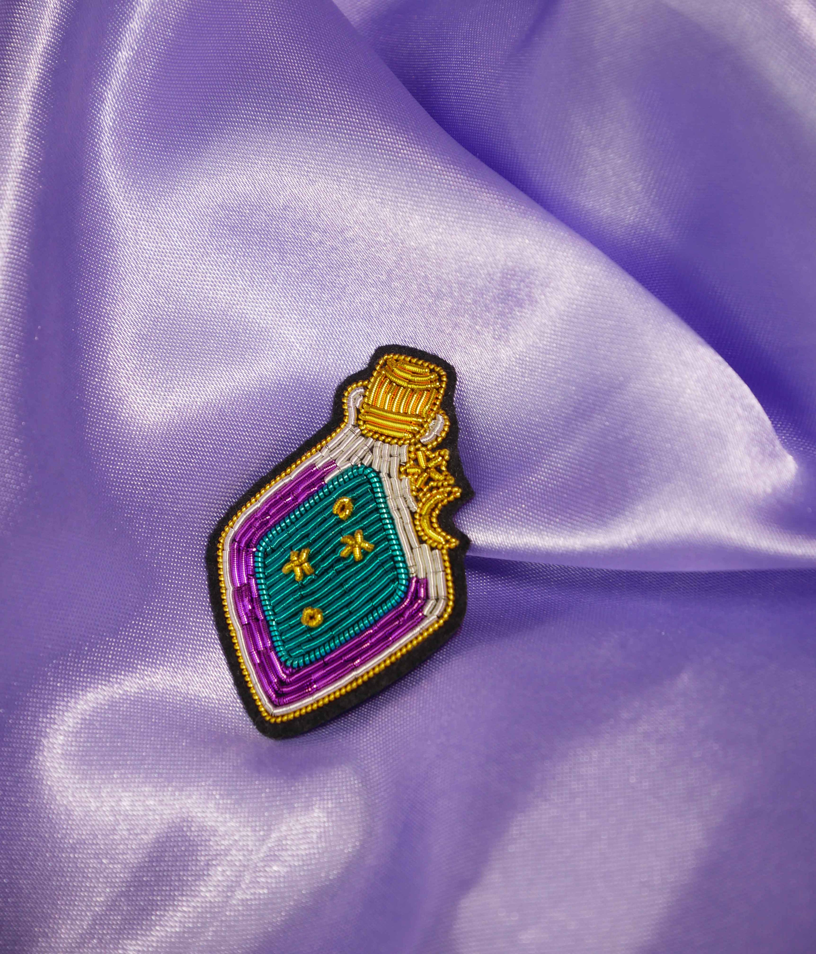 Broche Potion Magique