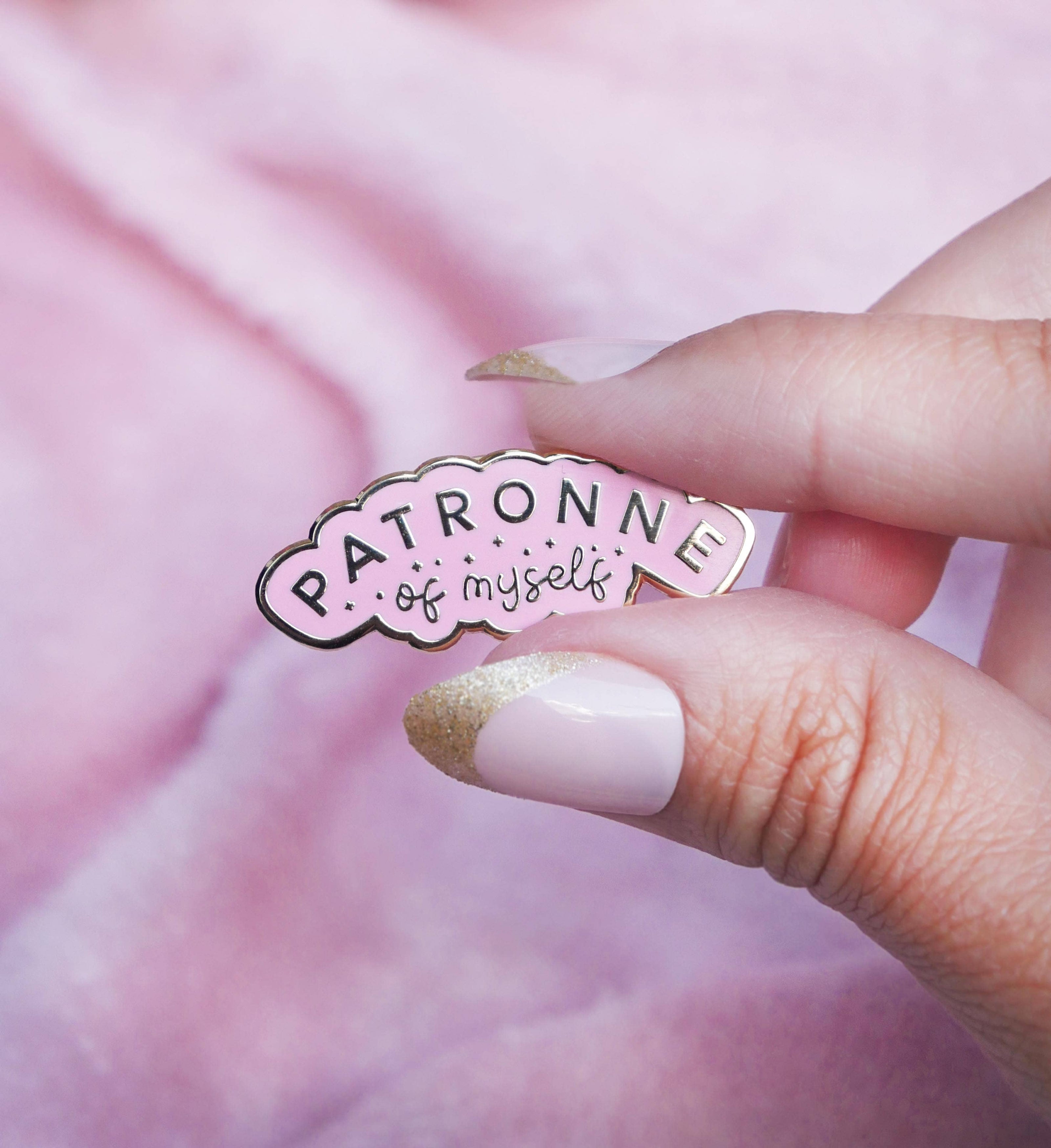 Pin's Patronne of myself Rose