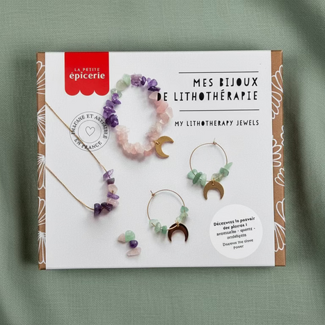 kit_lithotherapie_bijou sur nappe en lin vert sauge
