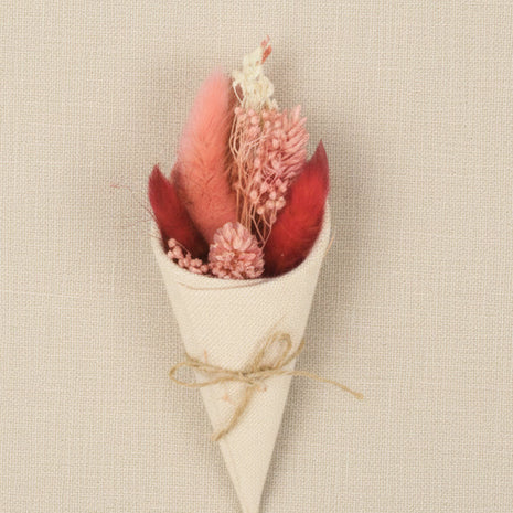 mini cone bouquet de fleurs séchées