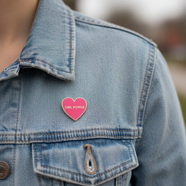 Pin's émaillé Coeur Girl Power